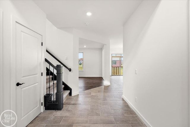 22121 Tahquamenon Court, Macomb Twp, MI 48044