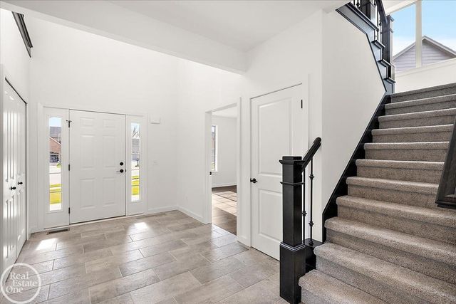 22121 Tahquamenon Court, Macomb Twp, MI 48044