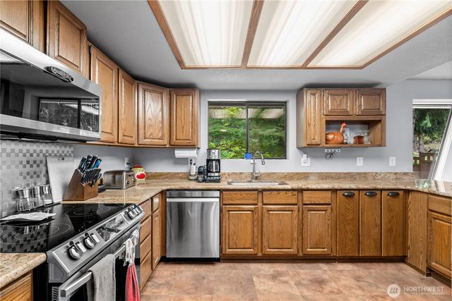 6133 S 294th Street, Auburn, WA 98001