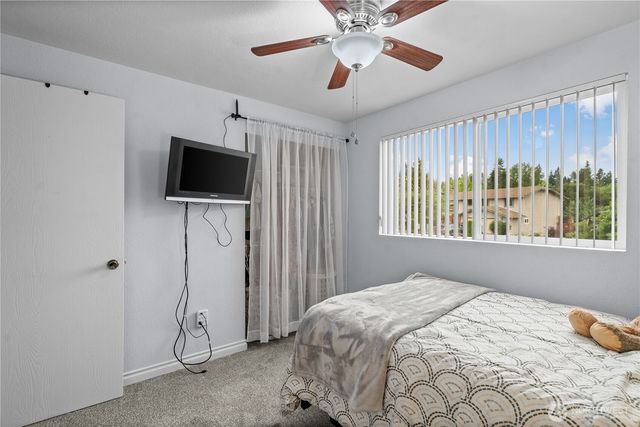 6133 S 294th Street, Auburn, WA 98001