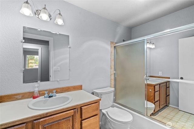 6133 S 294th Street, Auburn, WA 98001