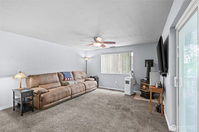 6133 S 294th Street, Auburn, WA 98001