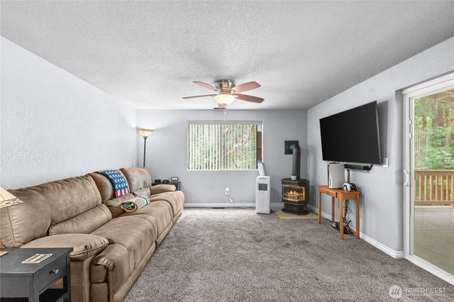6133 S 294th Street, Auburn, WA 98001