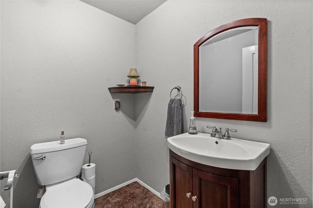 6133 S 294th Street, Auburn, WA 98001