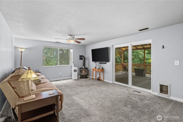 6133 S 294th Street, Auburn, WA 98001