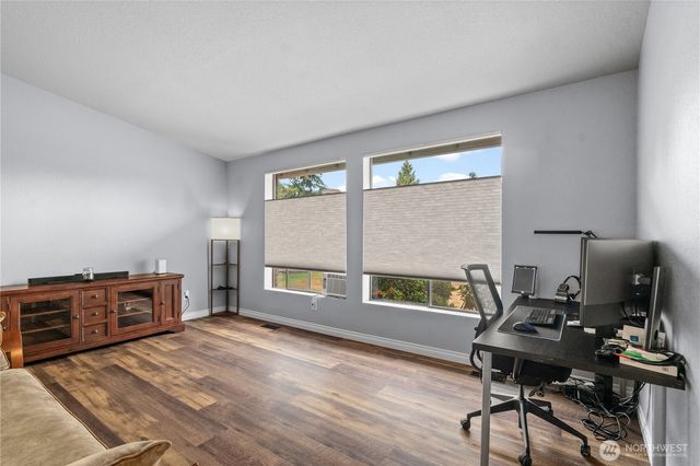 6133 S 294th Street, Auburn, WA 98001