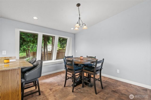 6133 S 294th Street, Auburn, WA 98001