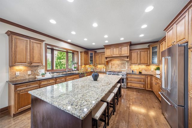 3007 152nd Street, Urbandale, IA 50323