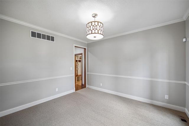 3007 152nd Street, Urbandale, IA 50323
