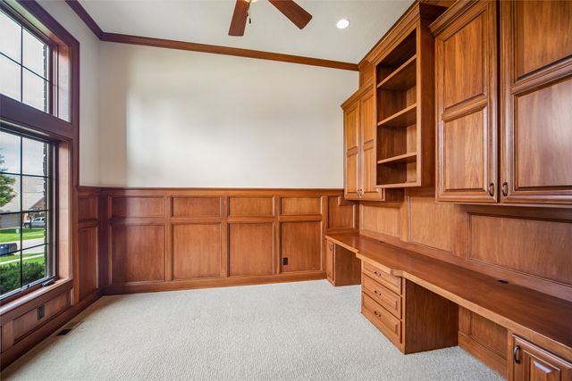 3007 152nd Street, Urbandale, IA 50323