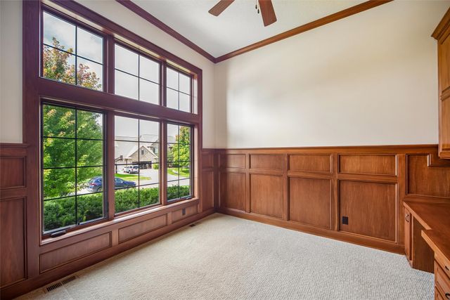 3007 152nd Street, Urbandale, IA 50323