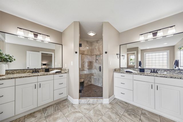 3007 152nd Street, Urbandale, IA 50323
