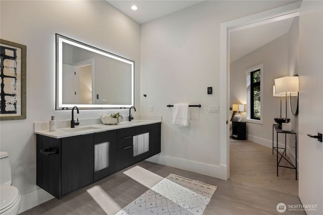 13970 Manzanita Road NE, Bainbridge Island, WA 98110