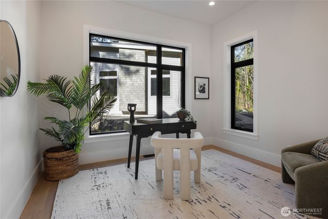 13970 Manzanita Road NE, Bainbridge Island, WA 98110