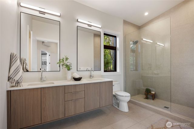 13970 Manzanita Road NE, Bainbridge Island, WA 98110