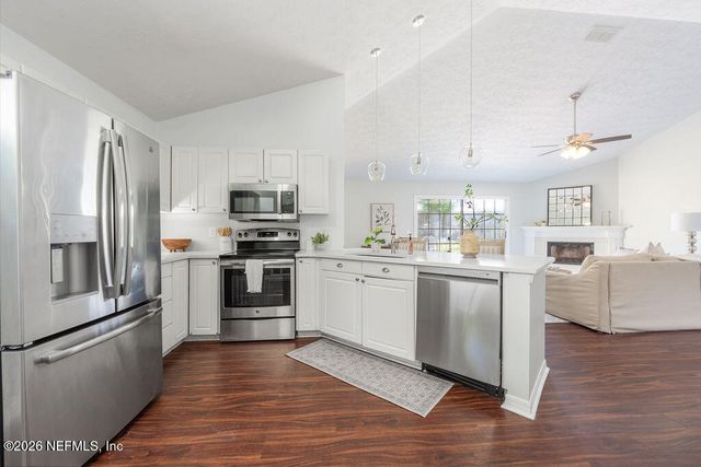 11437 BEECHER CIRCLE Circle E, Jacksonville, FL 32223