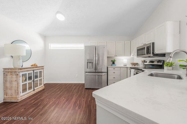 11437 BEECHER CIRCLE Circle E, Jacksonville, FL 32223