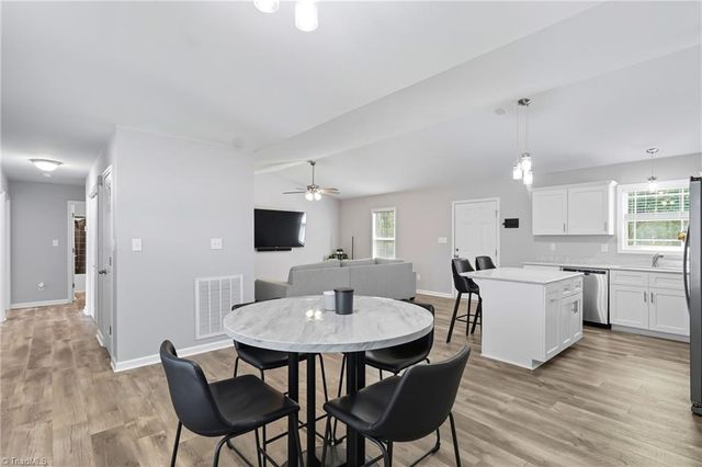 324 Carriage Trace Lane, Lexington, NC 27295