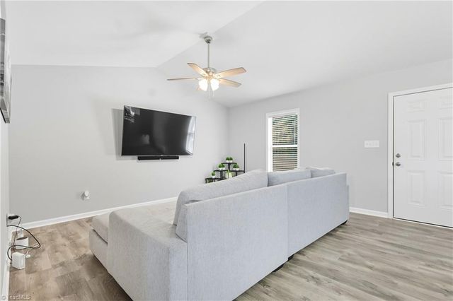324 Carriage Trace Lane, Lexington, NC 27295