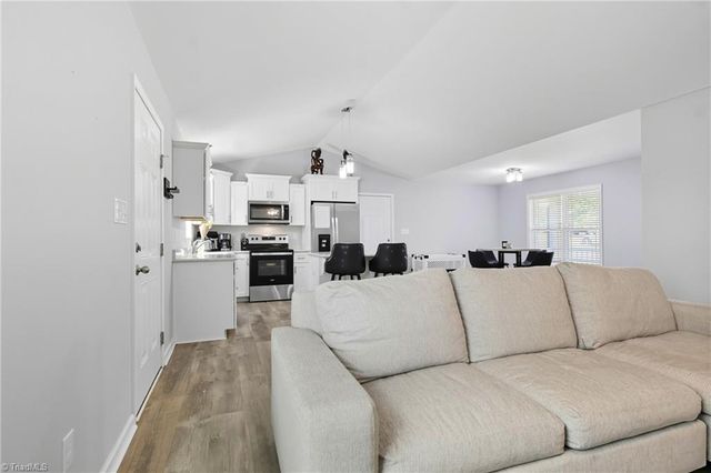 324 Carriage Trace Lane, Lexington, NC 27295
