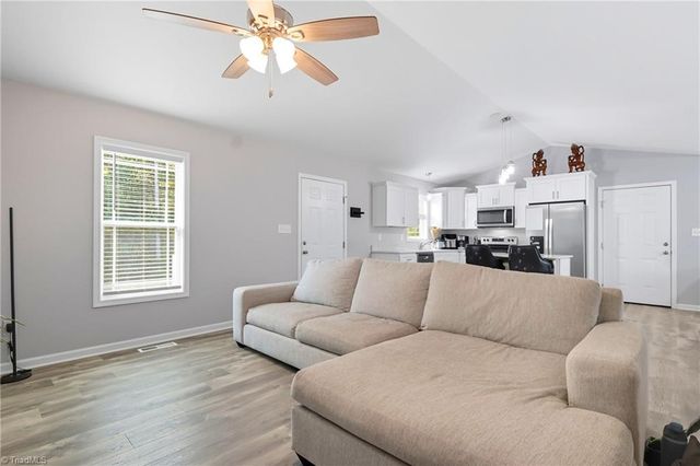 324 Carriage Trace Lane, Lexington, NC 27295