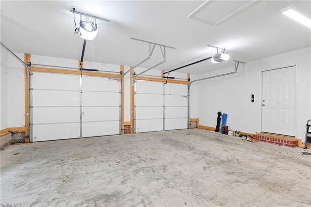 324 Carriage Trace Lane, Lexington, NC 27295