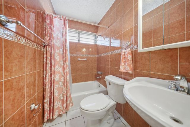 4327 AV. ISLA VERDE 503, Carolina, PR 00979