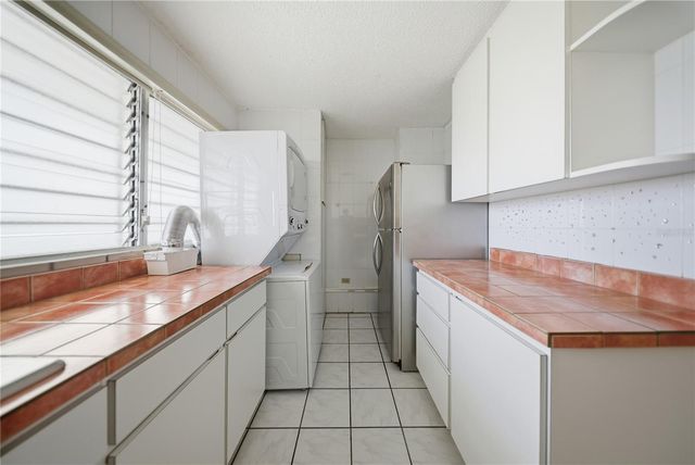 4327 AV. ISLA VERDE 503, Carolina, PR 00979
