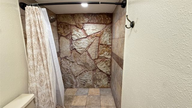 11117 E 63rd Street, Tulsa, OK 74133