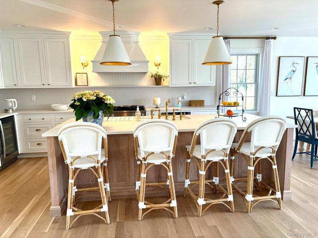 11 1st Street, Bellport Village, NY 11713