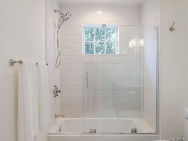 11 1st Street, Bellport Village, NY 11713