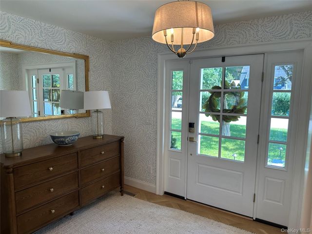 11 1st Street, Bellport Village, NY 11713