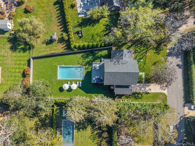 11 1st Street, Bellport Village, NY 11713