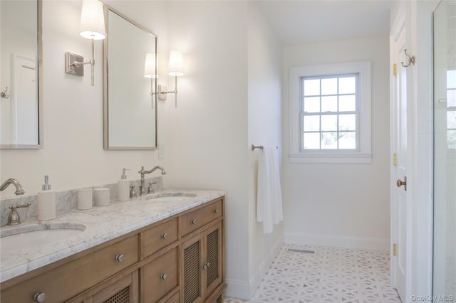 11 1st Street, Bellport Village, NY 11713