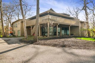 501C Abbey Springs DRIVE, Fontana, WI 53125