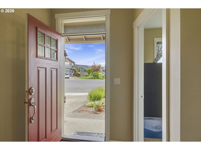 905 DALE Ct, Molalla, OR 97038