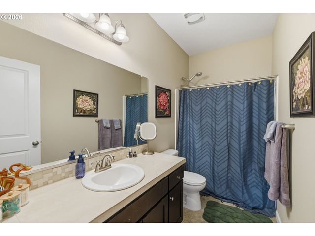 905 DALE Ct, Molalla, OR 97038