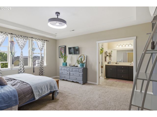 905 DALE Ct, Molalla, OR 97038