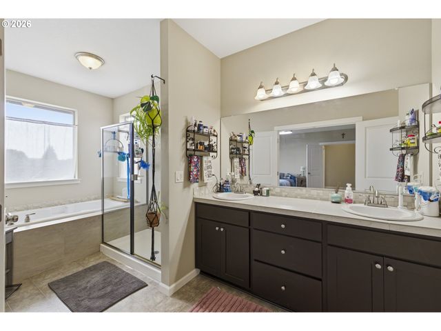 905 DALE Ct, Molalla, OR 97038