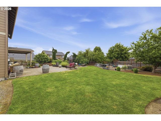 905 DALE Ct, Molalla, OR 97038