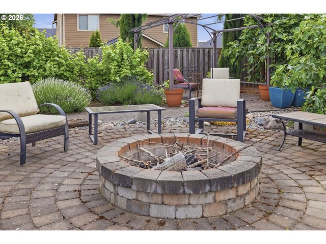 905 DALE Ct, Molalla, OR 97038