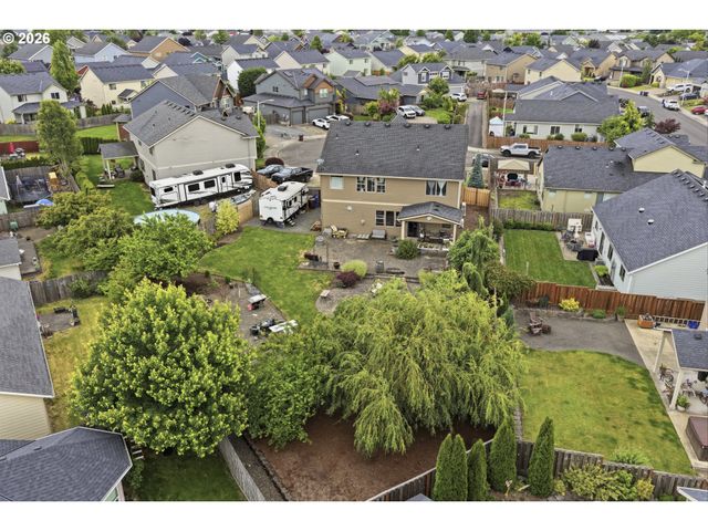 905 DALE Ct, Molalla, OR 97038