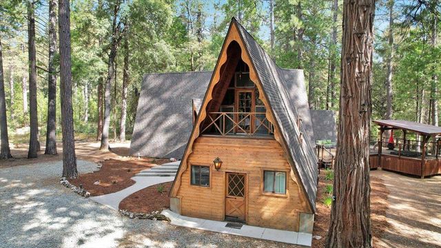 18131 Blue Tent School Rd, Nevada City, CA 95959