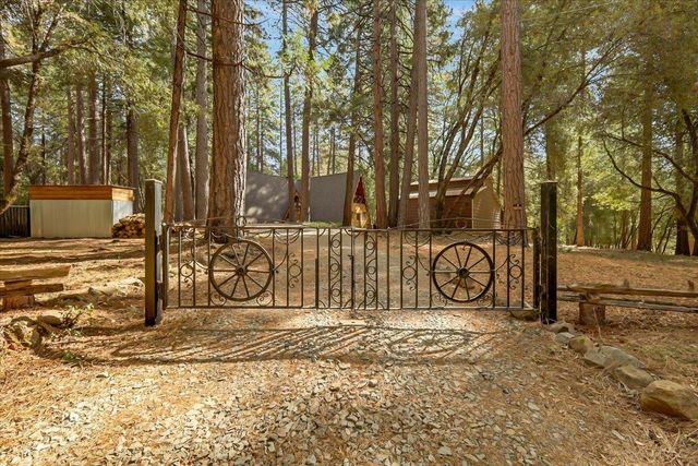 18131 Blue Tent School Rd, Nevada City, CA 95959