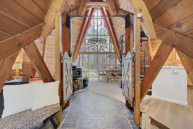 18131 Blue Tent School Rd, Nevada City, CA 95959