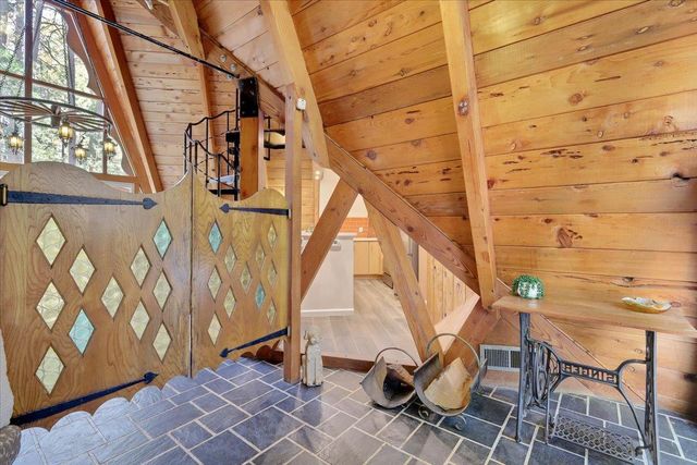 18131 Blue Tent School Rd, Nevada City, CA 95959