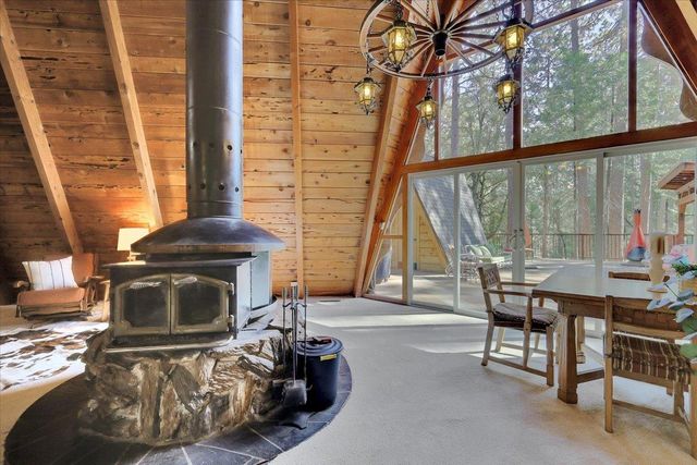 18131 Blue Tent School Rd, Nevada City, CA 95959
