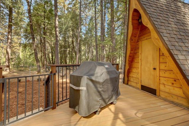 18131 Blue Tent School Rd, Nevada City, CA 95959