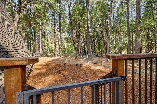 18131 Blue Tent School Rd, Nevada City, CA 95959
