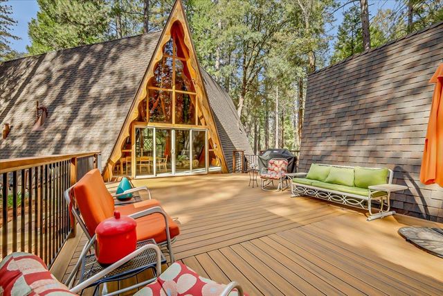 18131 Blue Tent School Rd, Nevada City, CA 95959